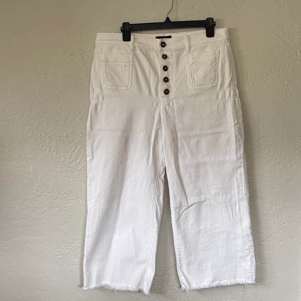 Express Cropped High Rise Button Fly Raw Hem Stretchy White Pants 12